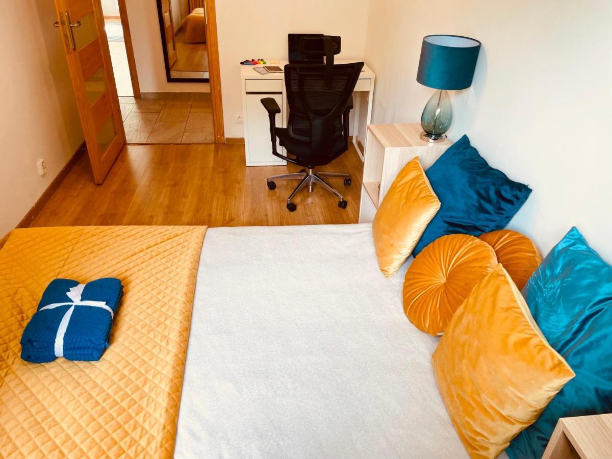 Luxury 4-Bedroom Apartment In Centre - Self-Check In & Fast Wifi Varsovia Exterior foto
